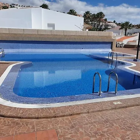 La Casetta Island Village *